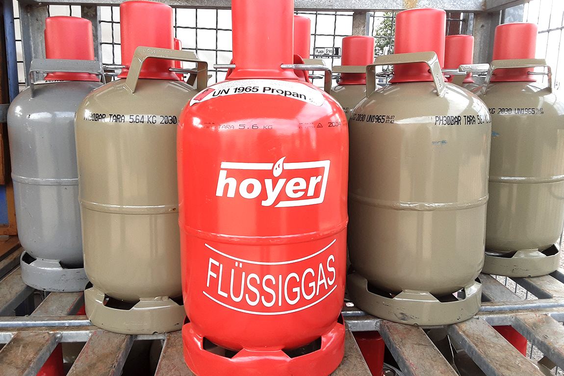Tausch- & Lieferstelle von Hoyer Gas - Flüssiggas in Flaschen von Hoyer GmbH Visselgas in verscheidenen Größen für verschiedene Einsatzzwecke!